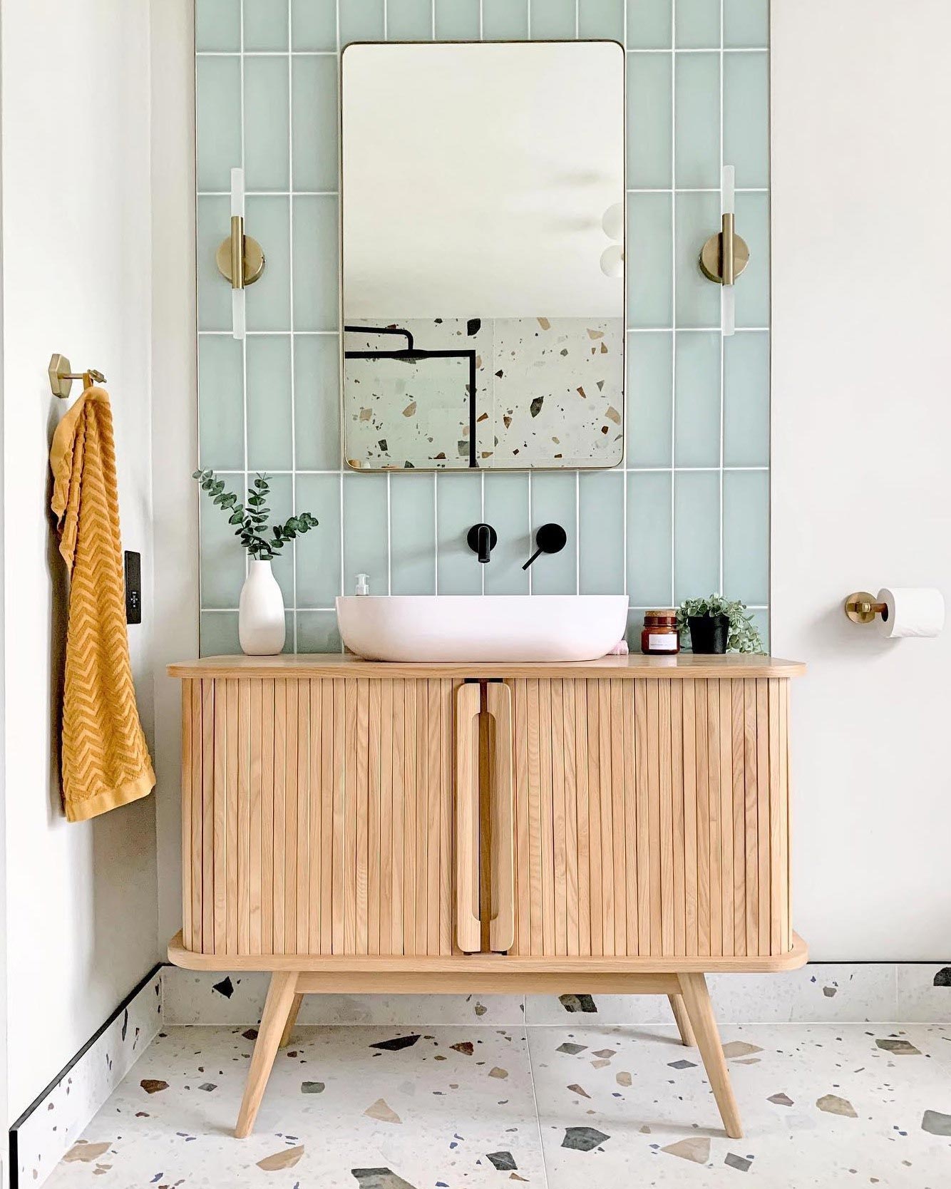 35 Amazing Bathroom Accent Wall Ideas To Transform Your Space