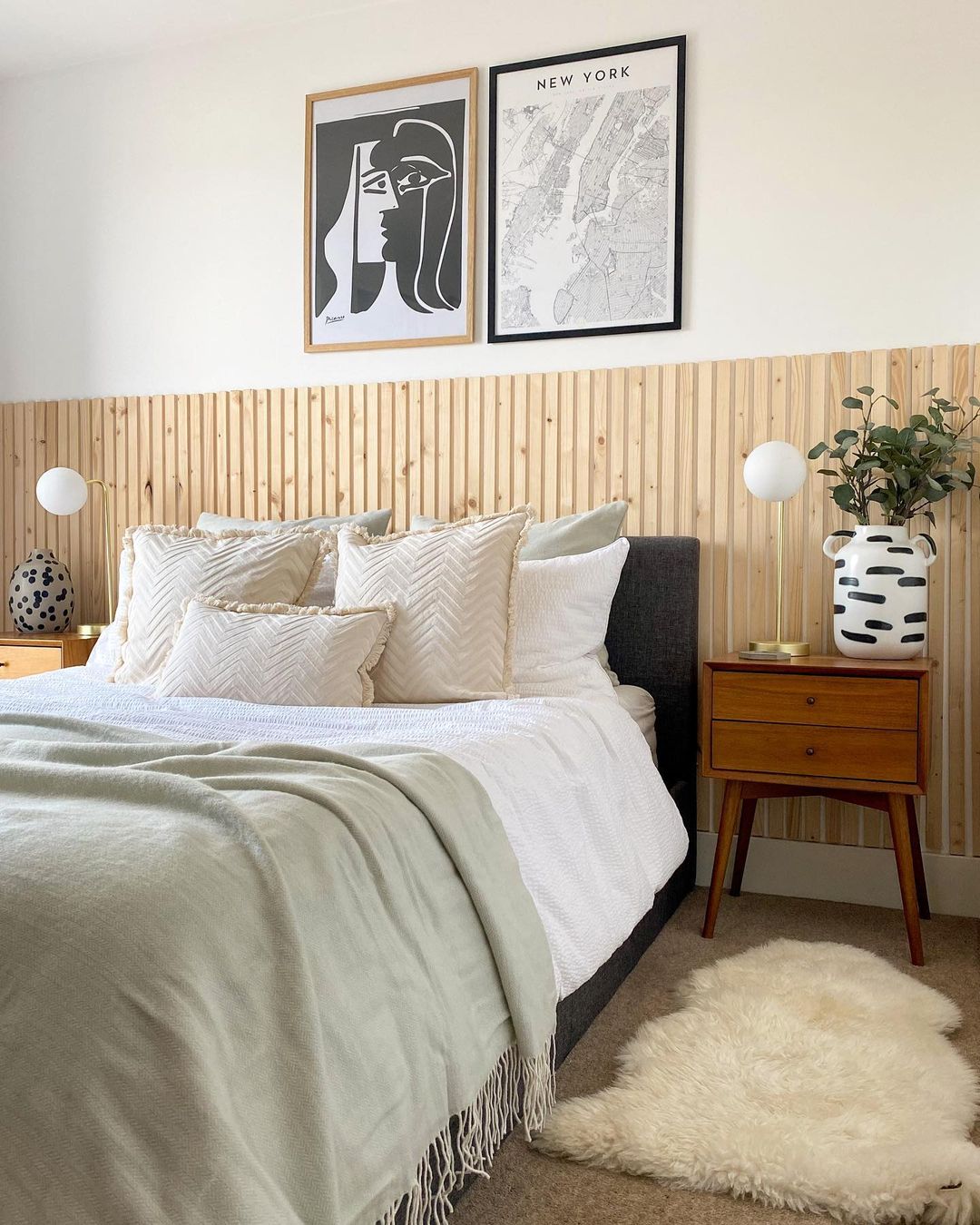 15 Amazing Wall Panelling Ideas For Bedrooms