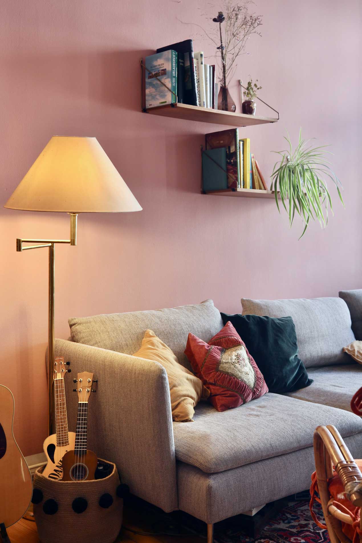 21 Amazing Modern Grey and Pink Living Room Ideas