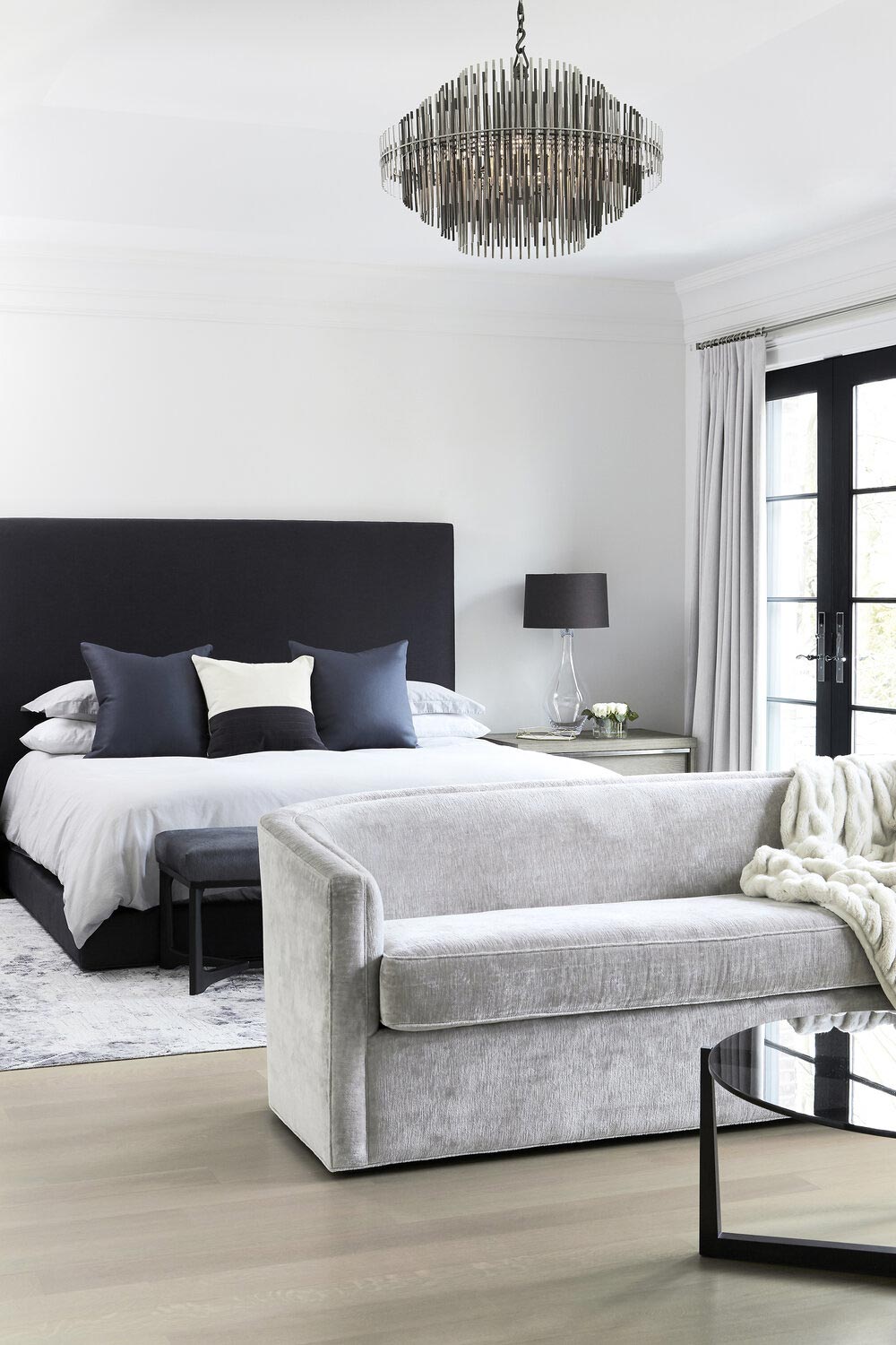 17 Inspiring Modern Black and Grey Bedroom Ideas You Need to See